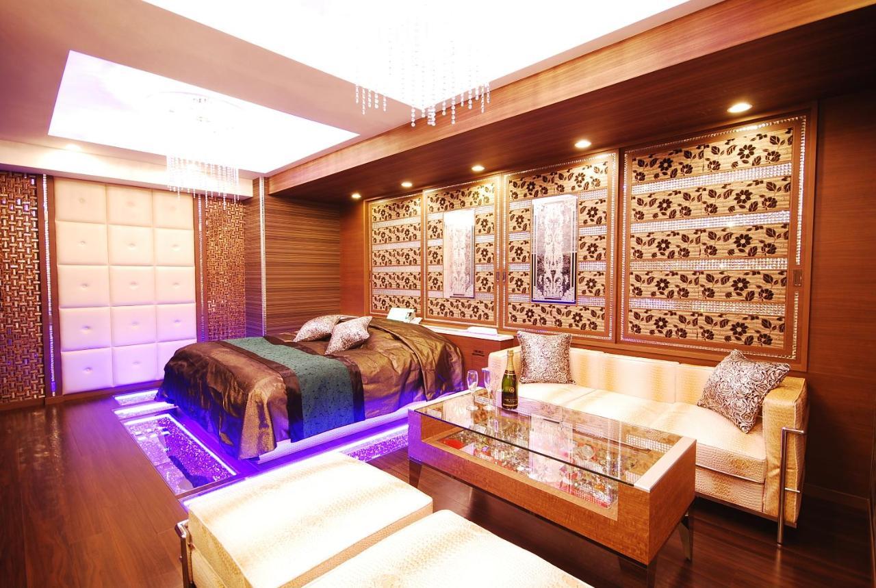 Hotel Sara Kinshicho (Adults Only) Tokio Buitenkant foto