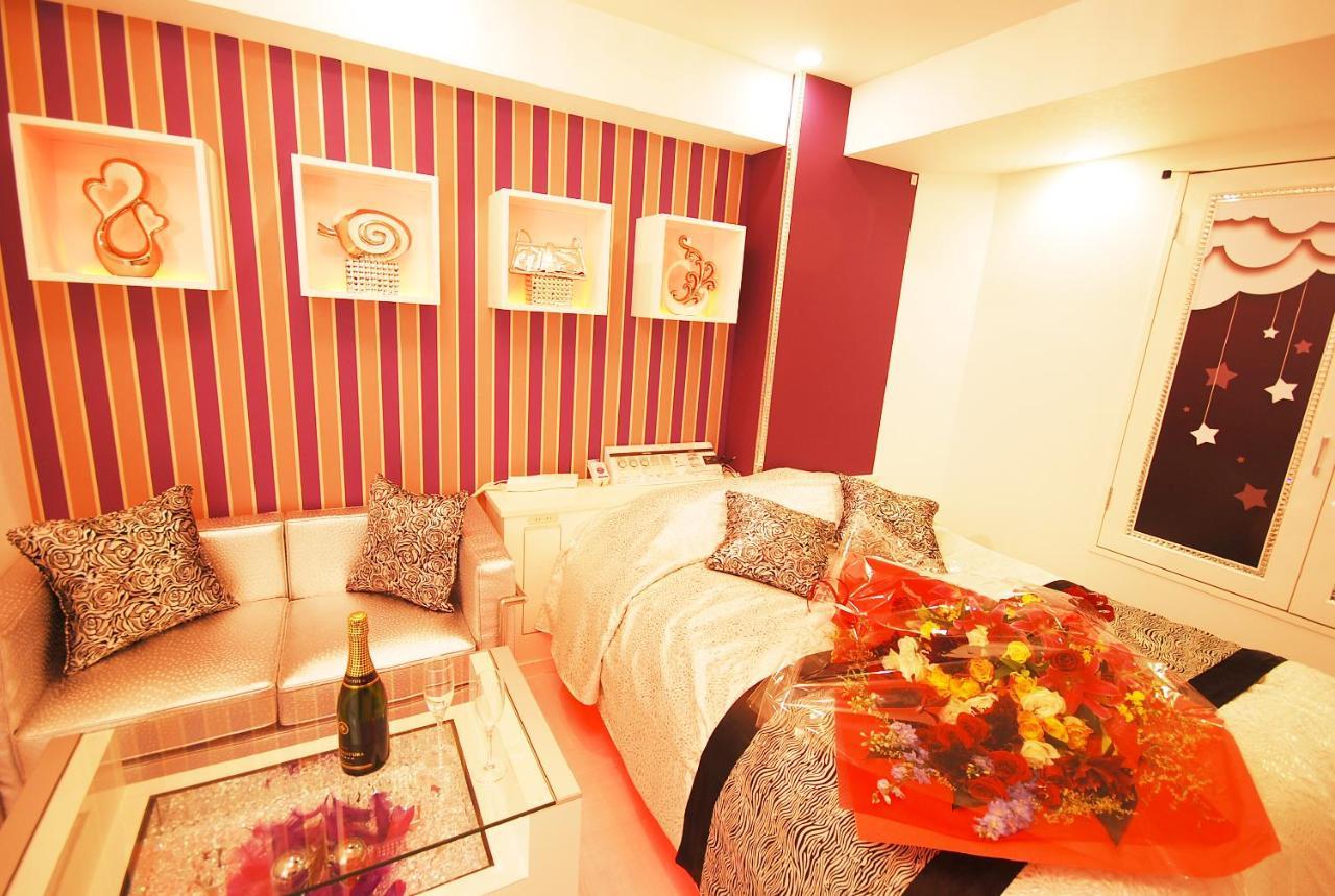 Hotel Sara Kinshicho (Adults Only) Tokio Buitenkant foto