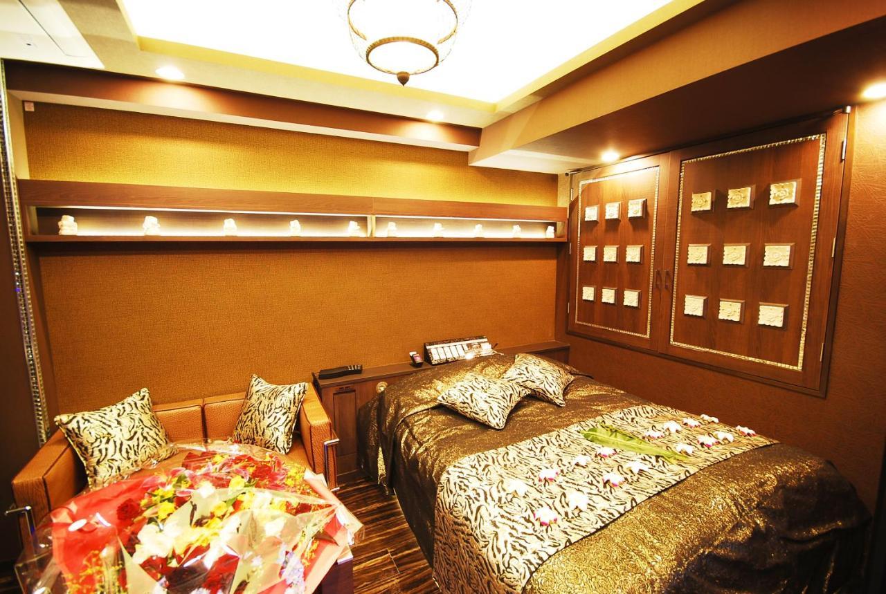 Hotel Sara Kinshicho (Adults Only) Tokio Buitenkant foto